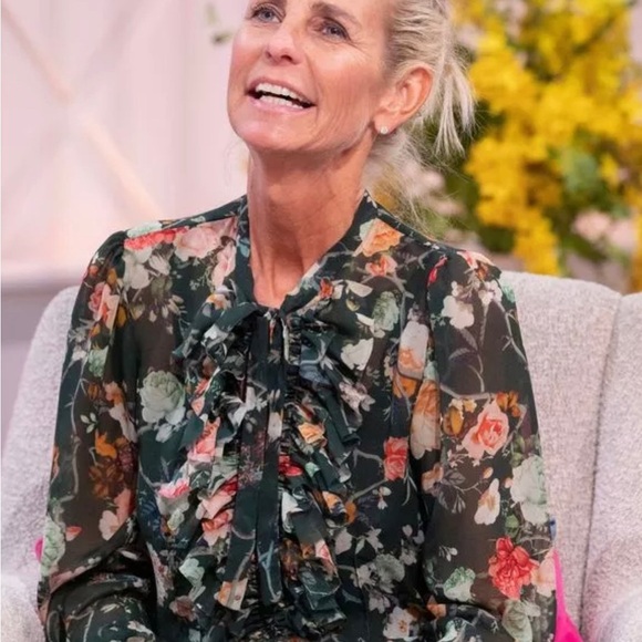 Zara Chiffon Blouse - Picture 2 of 7